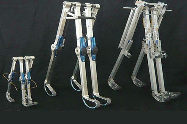 愛來奇步行輔助器原型